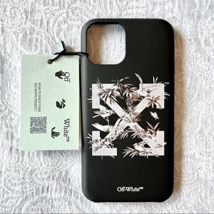 NIB OFF-WHITE iPhone 11 Pro case